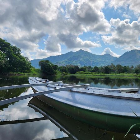 Samabe Lake 丹不拉 外观 照片